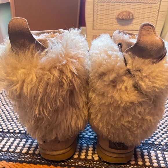 Ugg’s Ranier 5189 Limited edition Suede Eskimo boots sz 9 - Picture 3 of 11